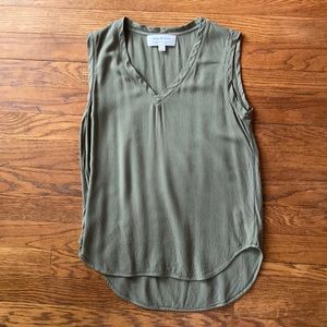 Cloth & Stone olive green v-neck tank